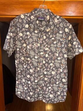 Patagonia Shirt Mens Gray Floral Hemp Organic Cotton Short Sleeve size medium